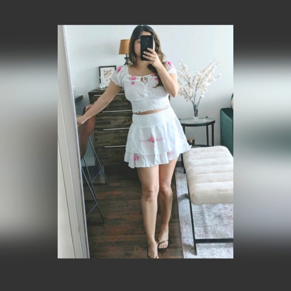 Embroidered skirt and top coord (two piece) - Picture 1 of 6